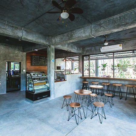 Stucco Loft Residency Otel Chiang Mai Dış mekan fotoğraf