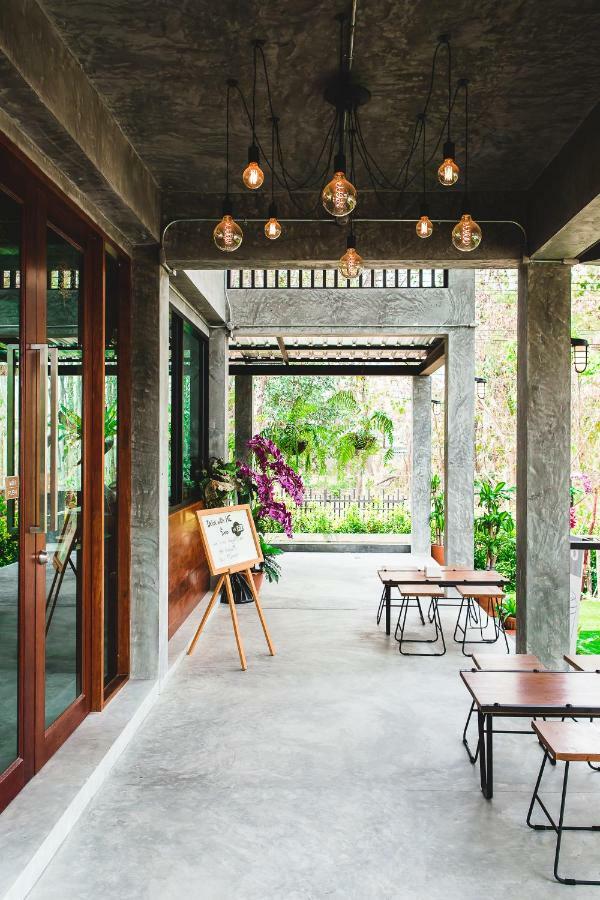Stucco Loft Residency Otel Chiang Mai Dış mekan fotoğraf